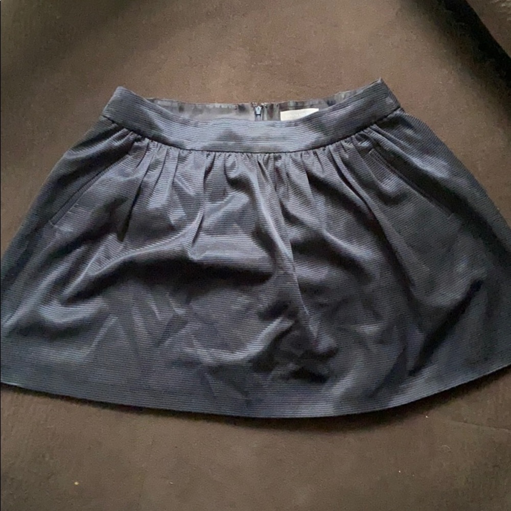 Banana Republic mid-thigh flare skirt with pockets